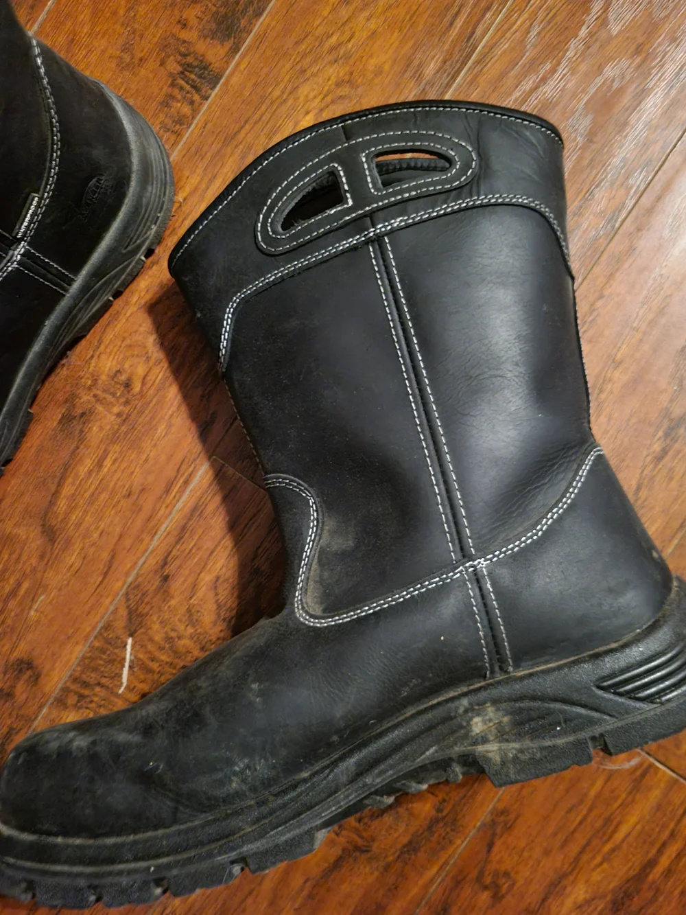 Avenger Black Work Pull-On Boots